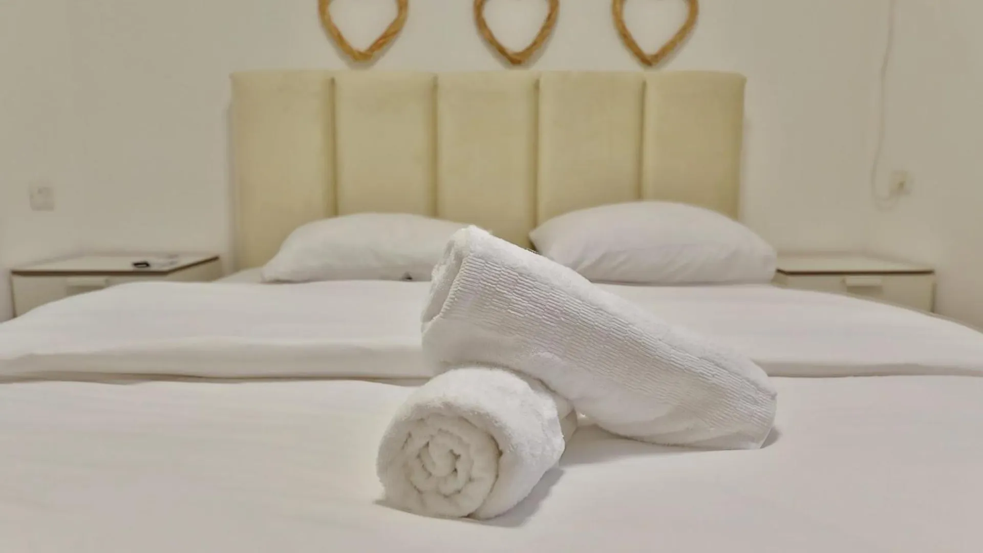 דירות קו ראשון לחוף - Apartments First Line To The Beach Qiryat Yam 0*,  Israel